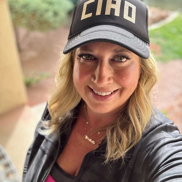 Meet your Posher, Michelle - Picture 5 of 5